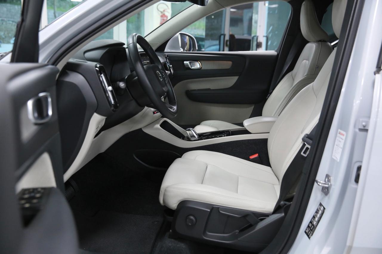 Volvo XC40 T5 Recharge Plug-in Hybrid Inscription auto