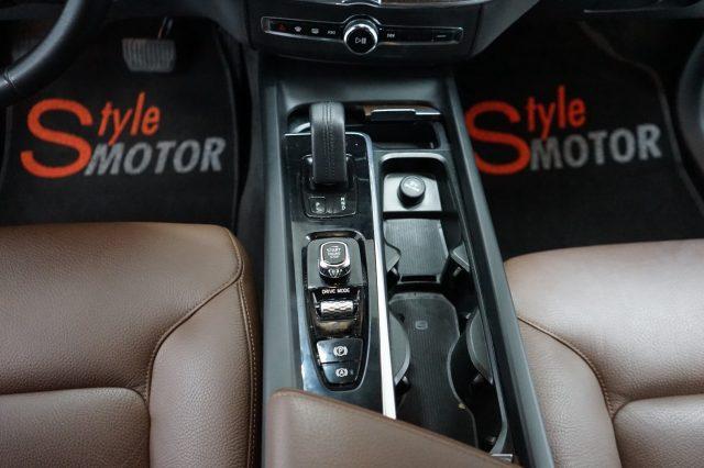 VOLVO XC60 T6 Recharge Plug-in Hybrid AWD Inscription Express