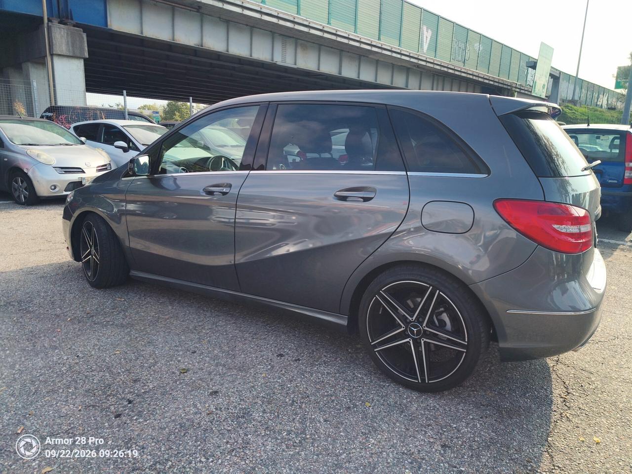 Mercedes-benz B 180 BlueEFFICIENCY Premium