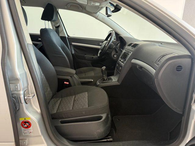 SKODA Octavia 1.6 TDI CR F.AP. Wagon Elegance