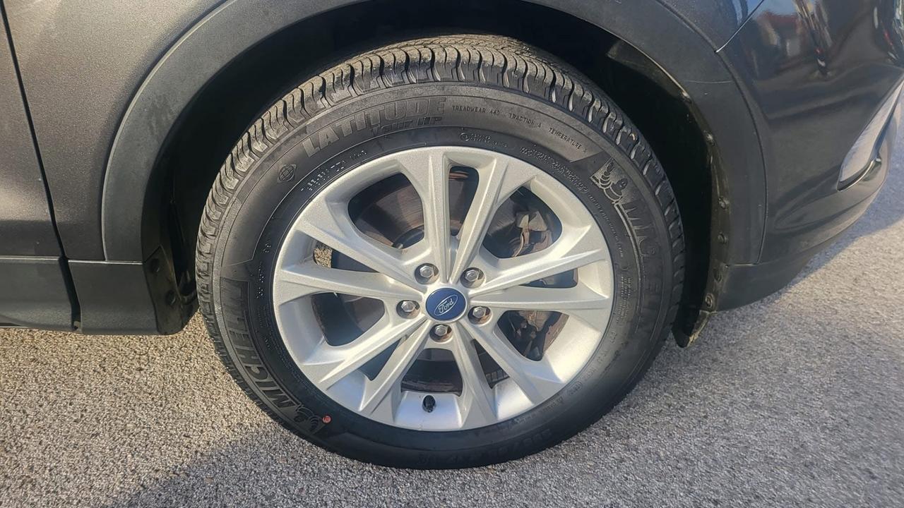 FORD KUGA 1.5 TDCI AUTOMATICA TITANIUM