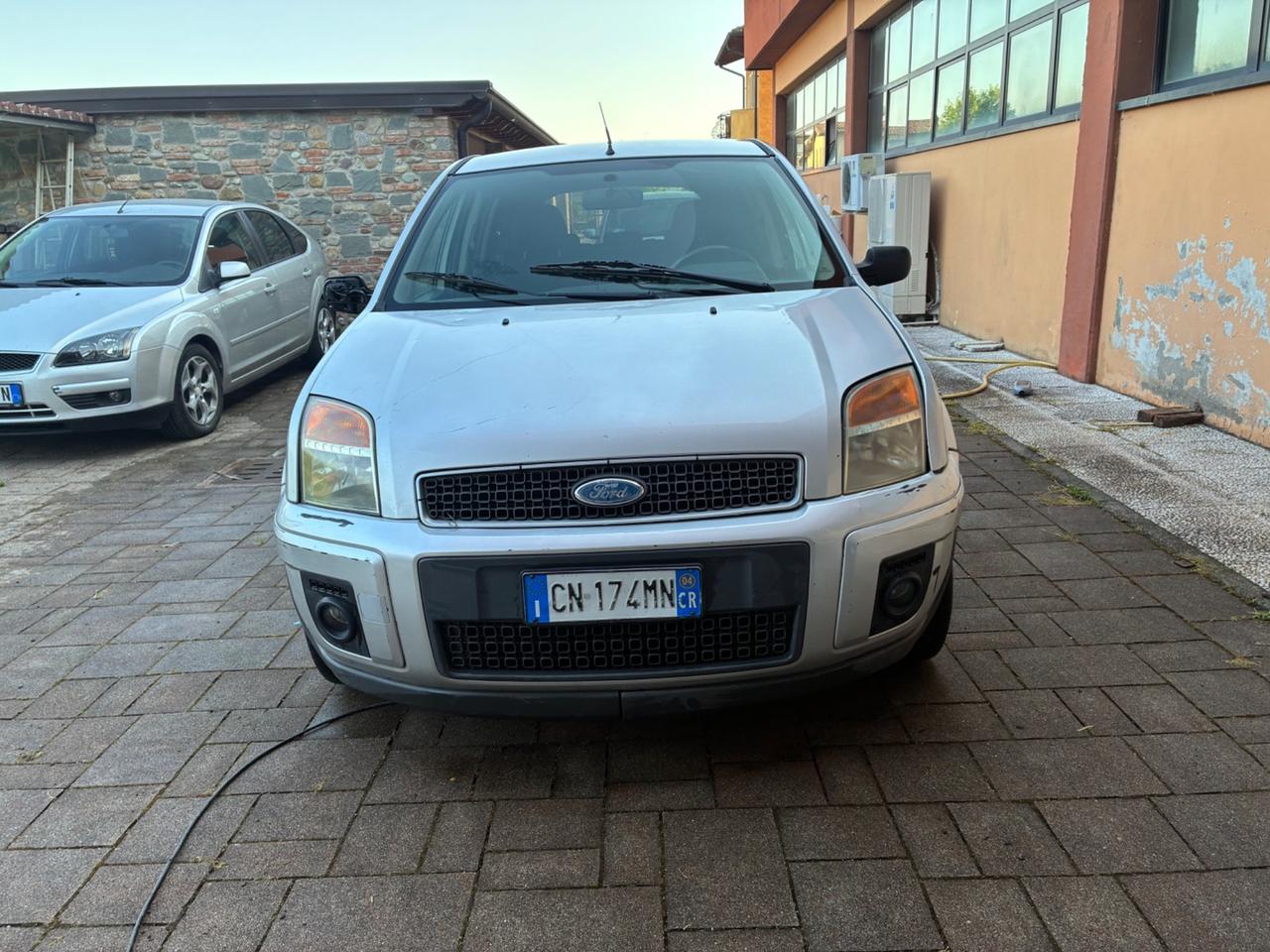 Ford Fusion 1.4 TDCi 5p. Leather
