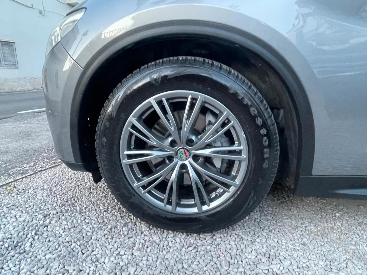 Alfa Romeo Stelvio 2.2 Turbodiesel 160 CV AT8 RWD Business