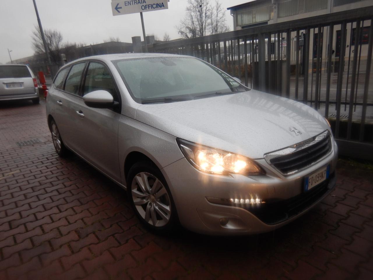 Peugeot 308 1.6 BlueHDi 100cv *FULL OPT* comeNUOVA