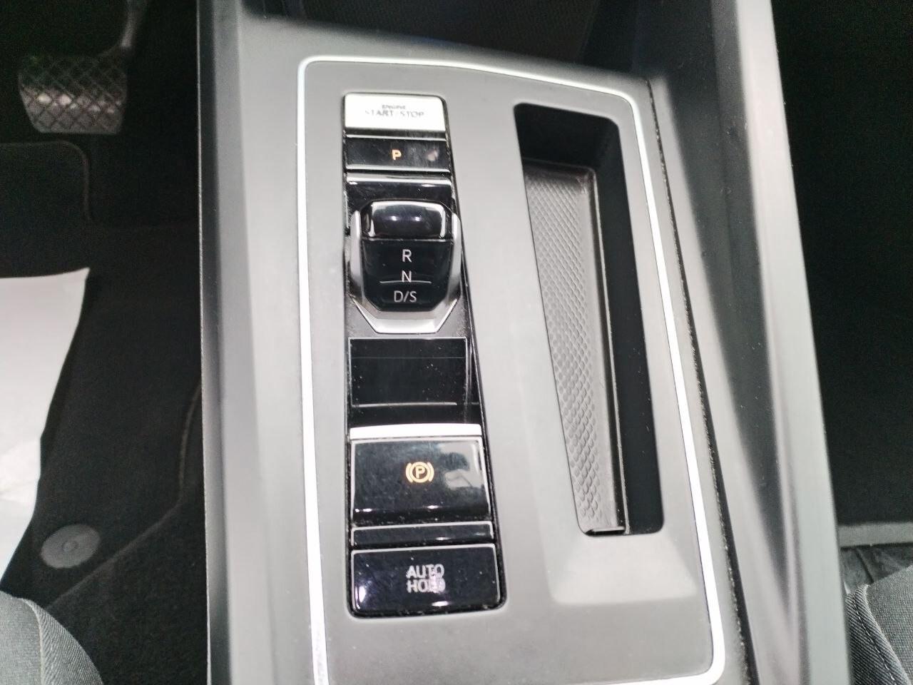 Volkswagen Golf 1.0 eTSI EVO DSG Life