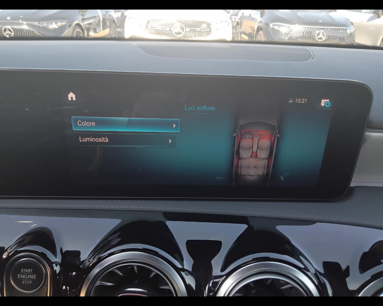 Mercedes-Benz Classe A - W177 2018 - A 200 d Premium auto