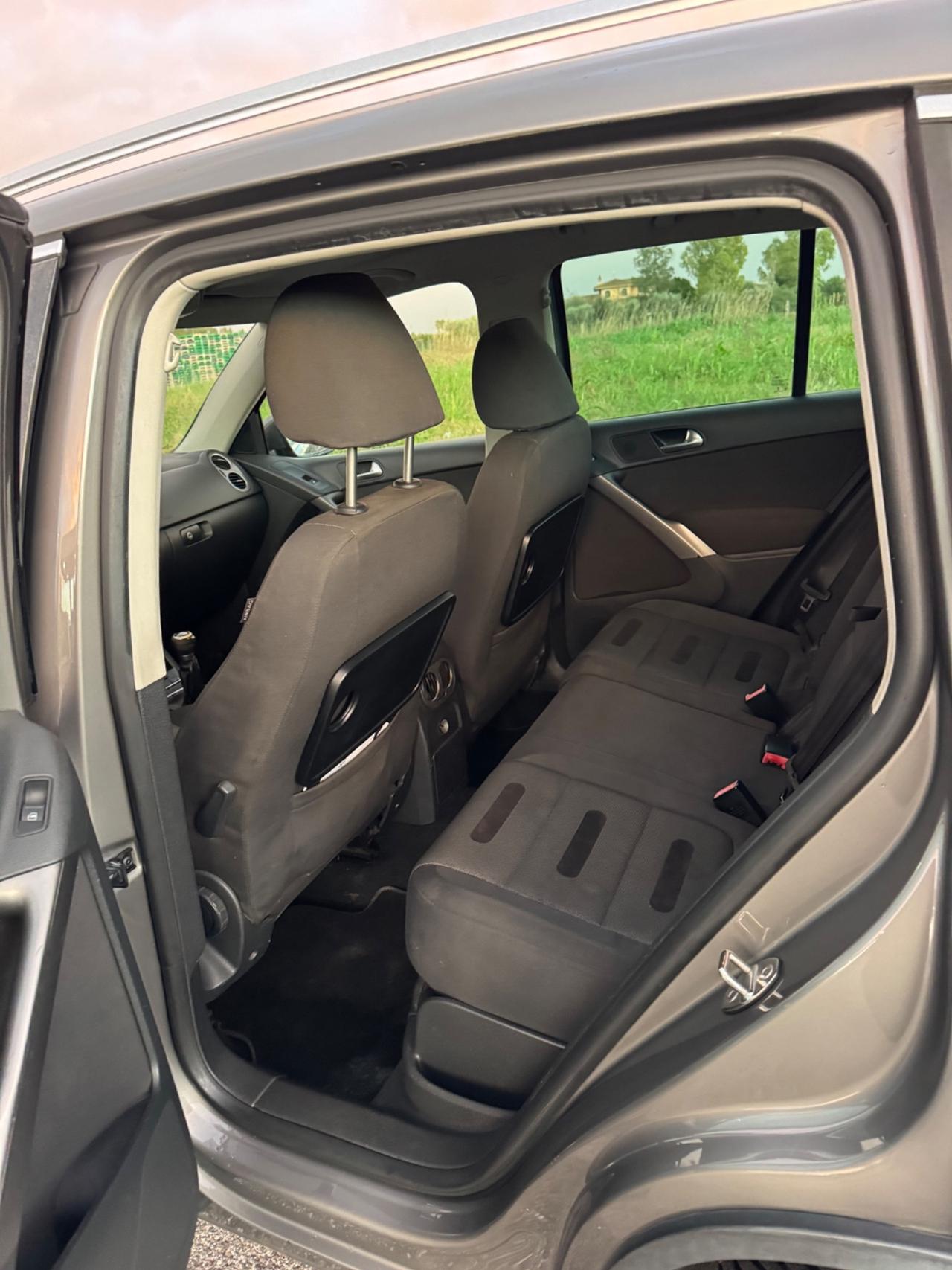 Volkswagen Tiguan 2.0 16V TDI DPF Sport & Style (18°)