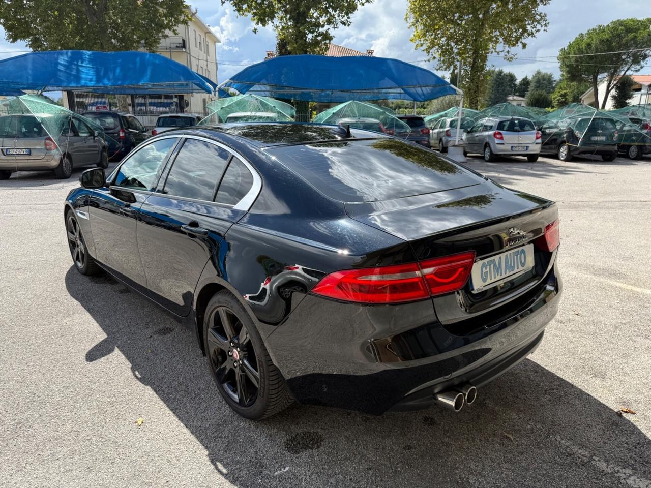 Jaguar XE 2.0 D Turbo aut. Pure