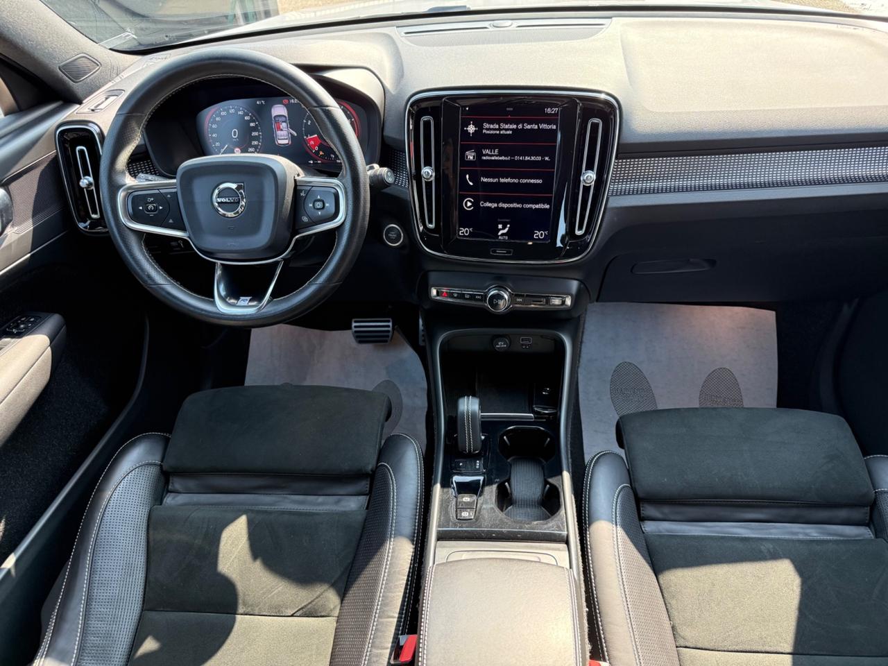 Volvo XC40 T4 Geartronic R-design 190CV PERLATO