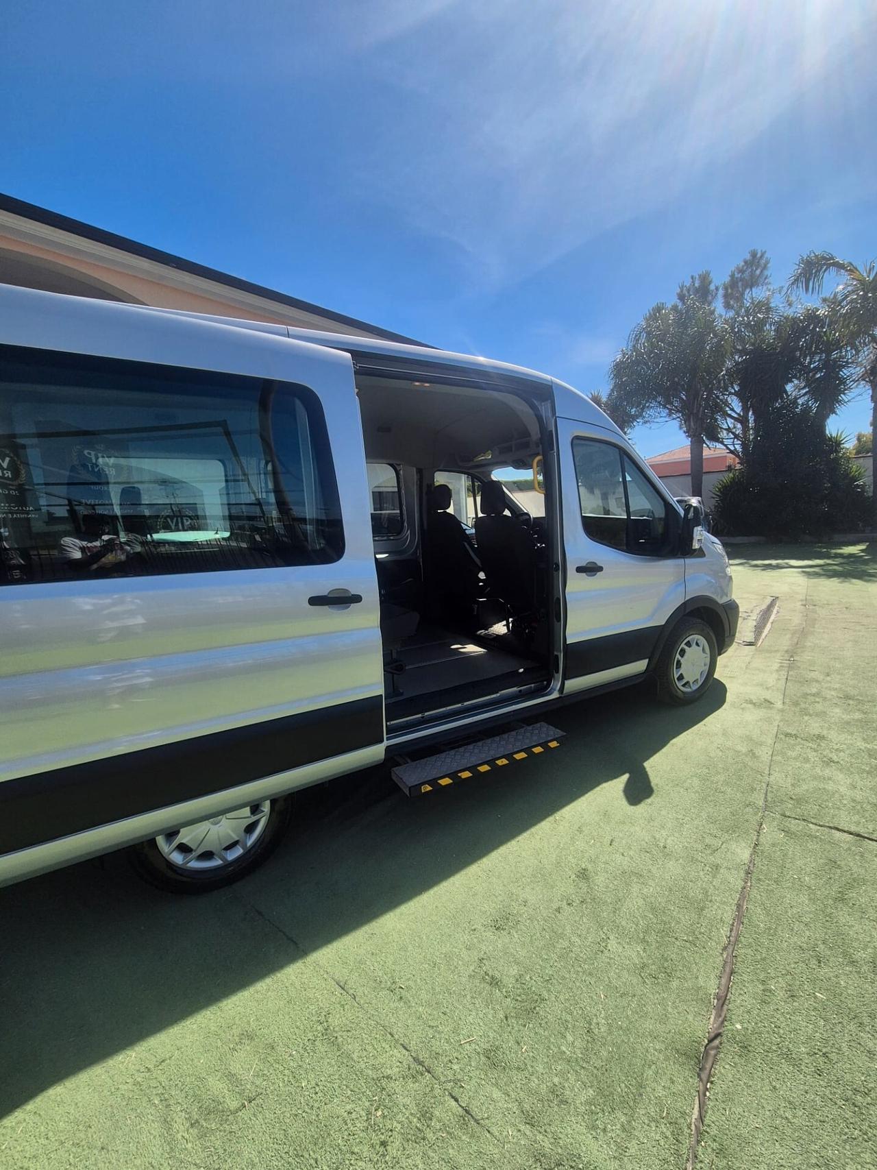 Ford Transit 2021 9 Posti Trasporto Disabili