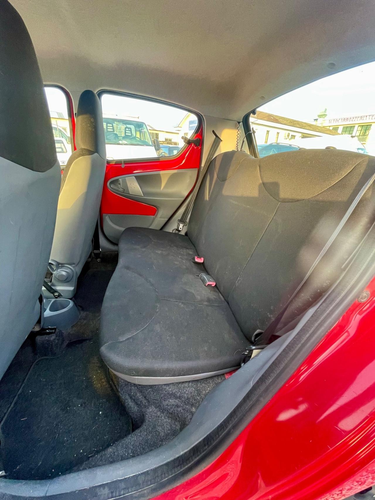 Toyota Aygo 1.0 12V VVT-i 5 porte Sound