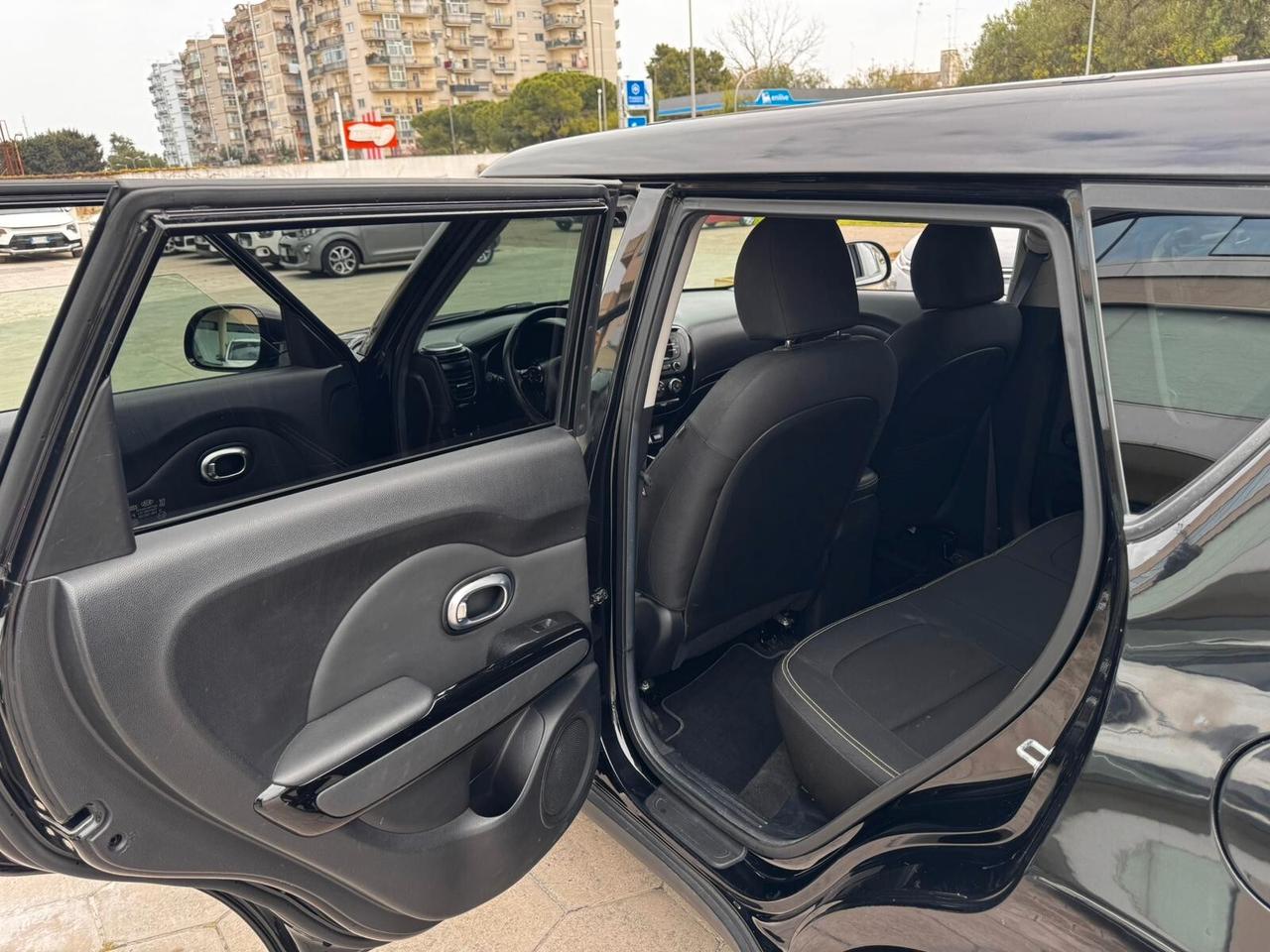 KIA SOUL 1.6 DIESEL 128CV SUPER ACCESSORIATA