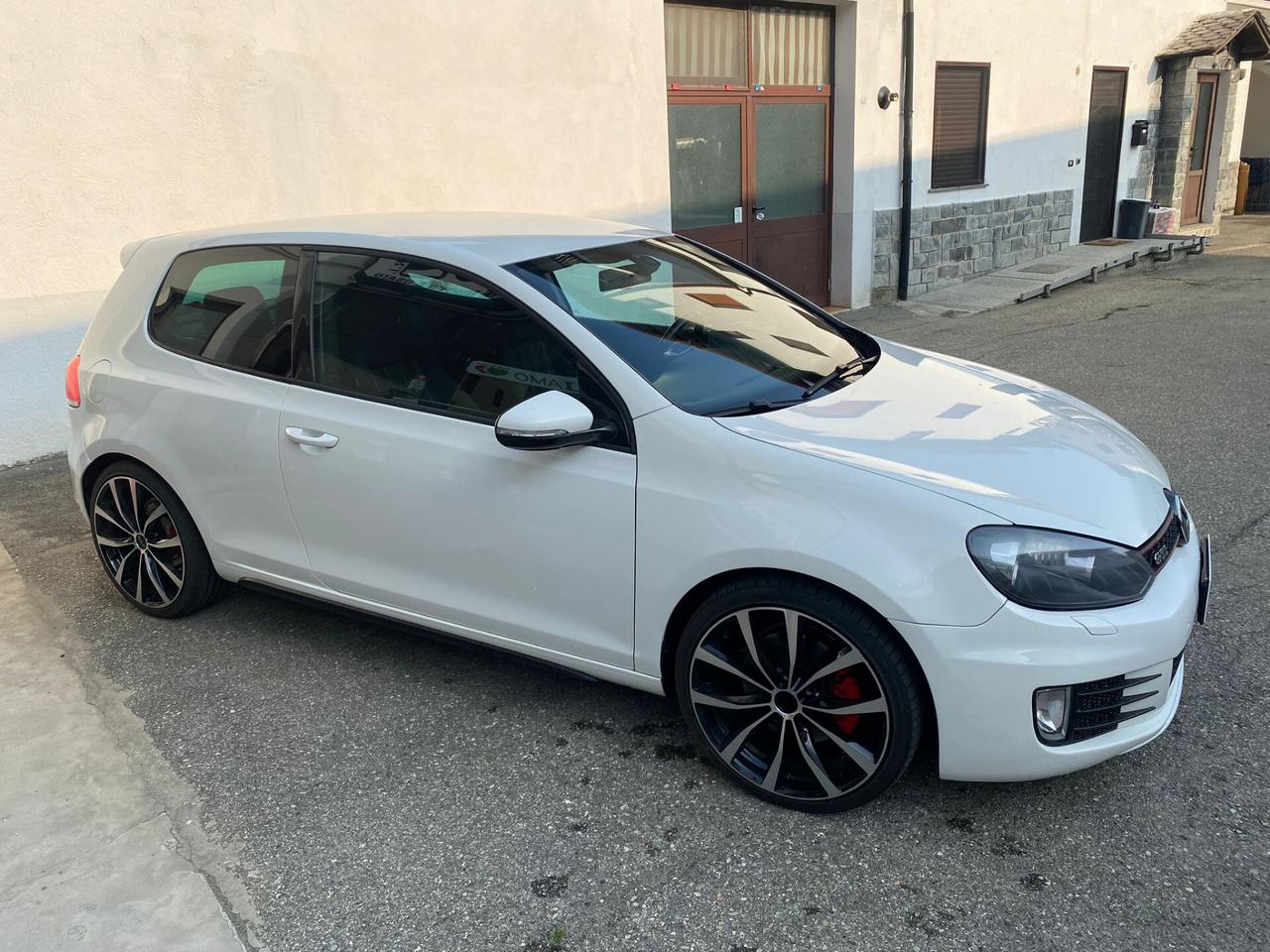 Volkswagen Golf GTI Golf 2.0 TSI 3p. GTI