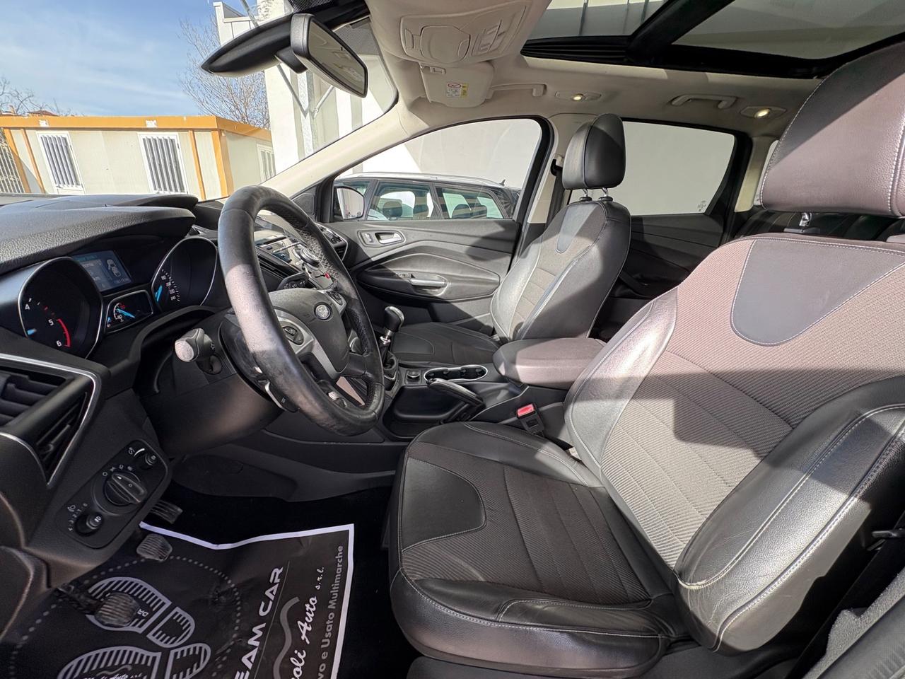 Kuga 2.0 TDCI 150 CV 2WD Titanium TETTO APRIBILE!