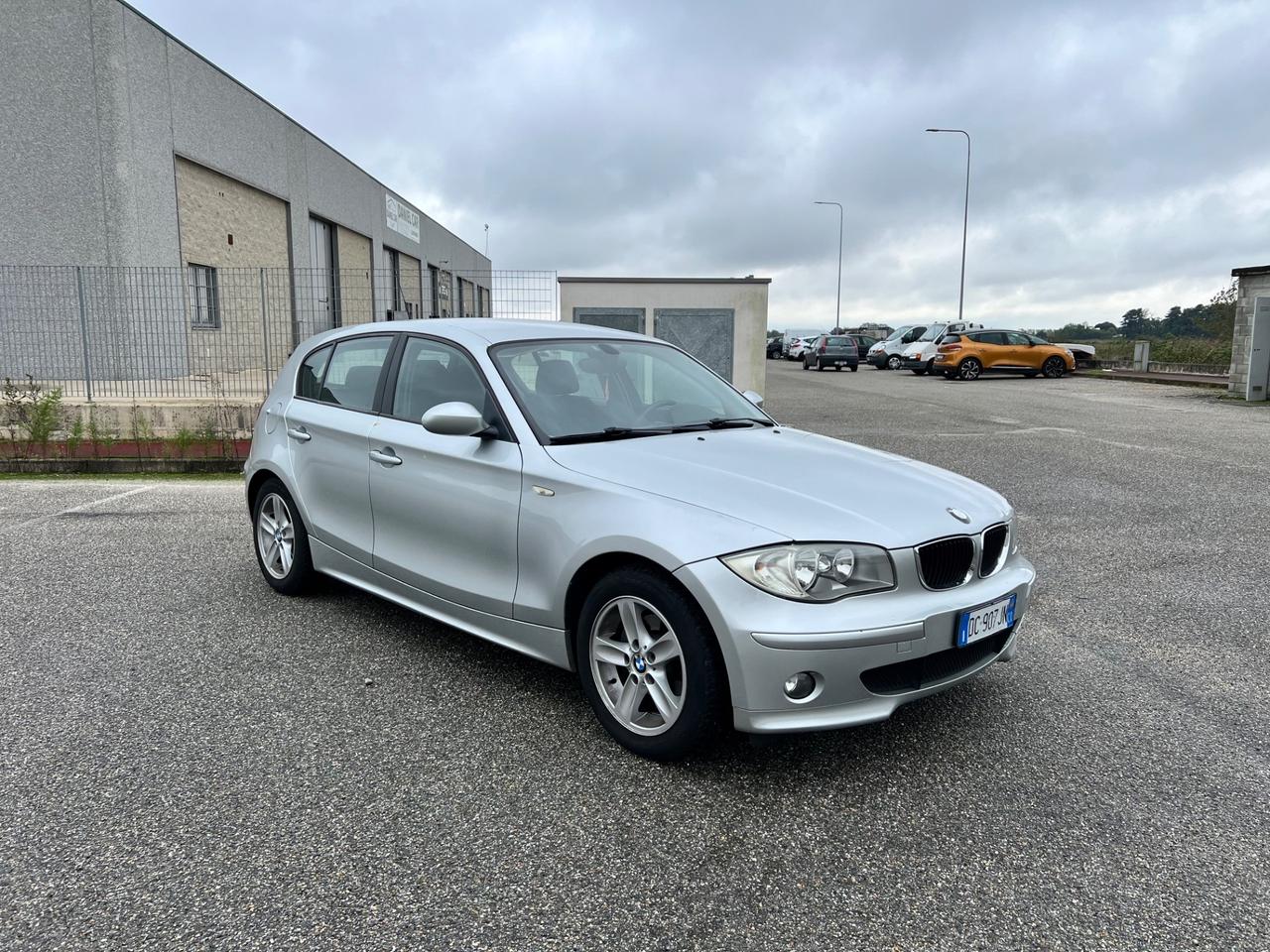 Bmw 118 118i cat 5 porte Futura