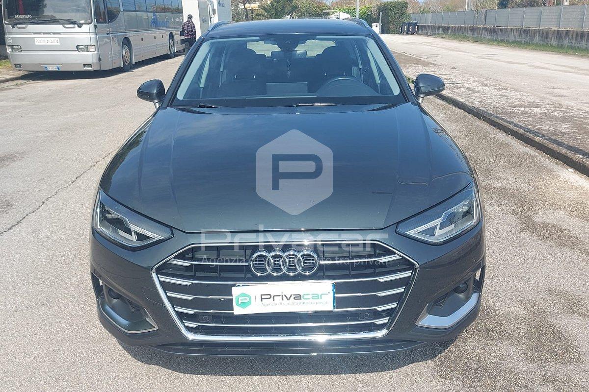 AUDI A4 Avant 30 TDI/136 CV S tronic Business Advanced