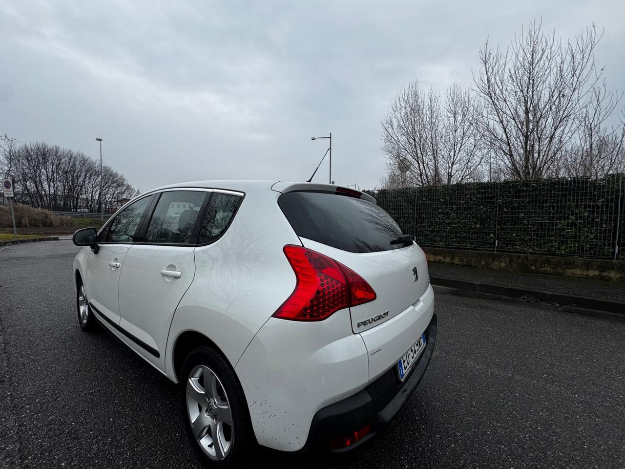 Peugeot 3008 1.6 diesel, automatico, anno 2010