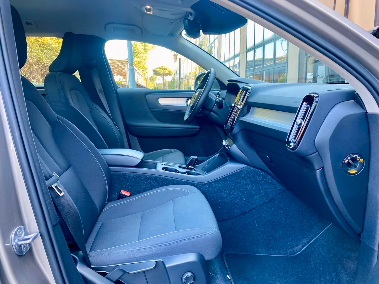 Volvo XC40 t4 phev RECHARGE -LED -NAVI- GARANZIA