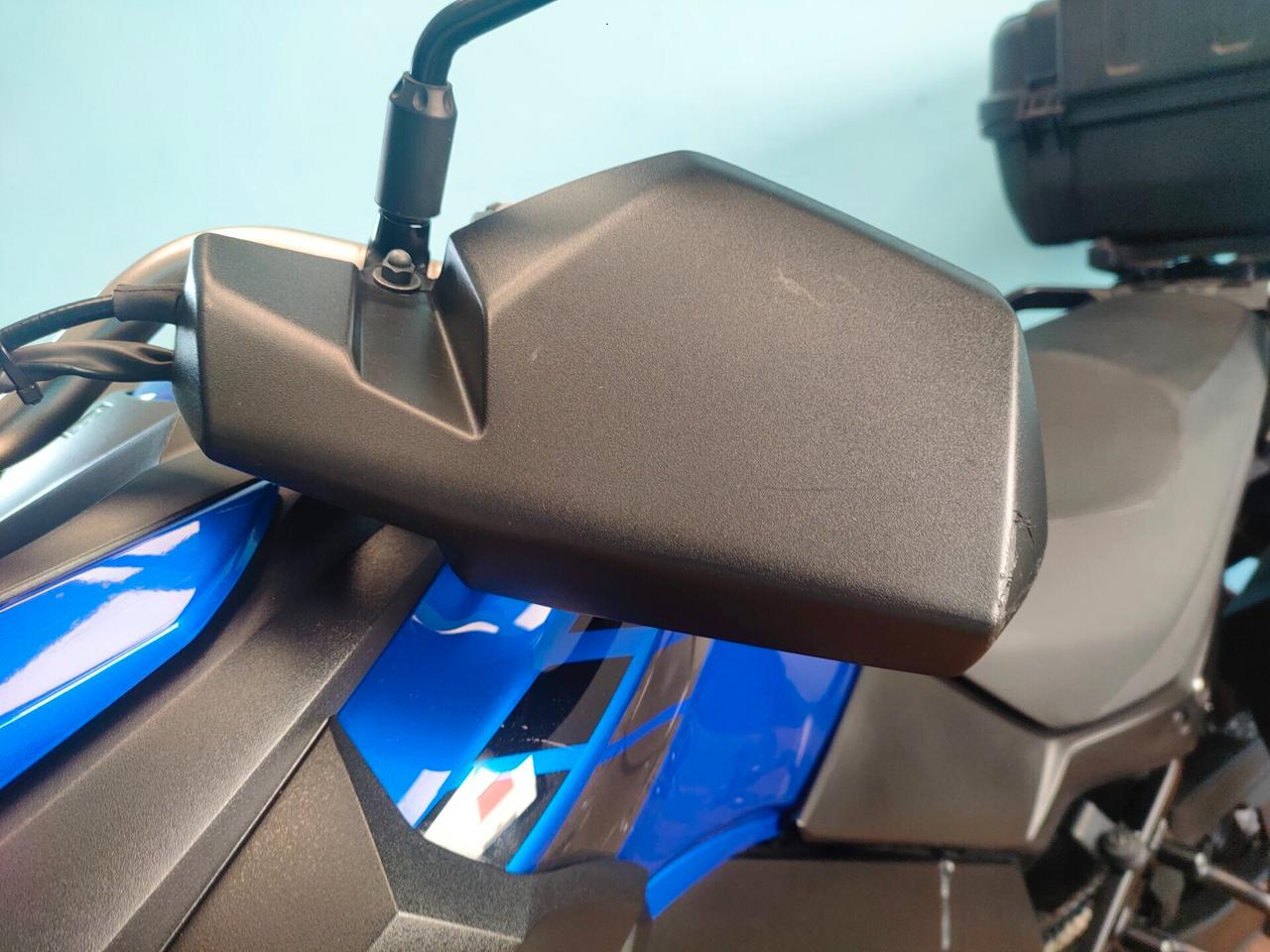 Suzuki V-Strom 650 XT - Tris bauletti