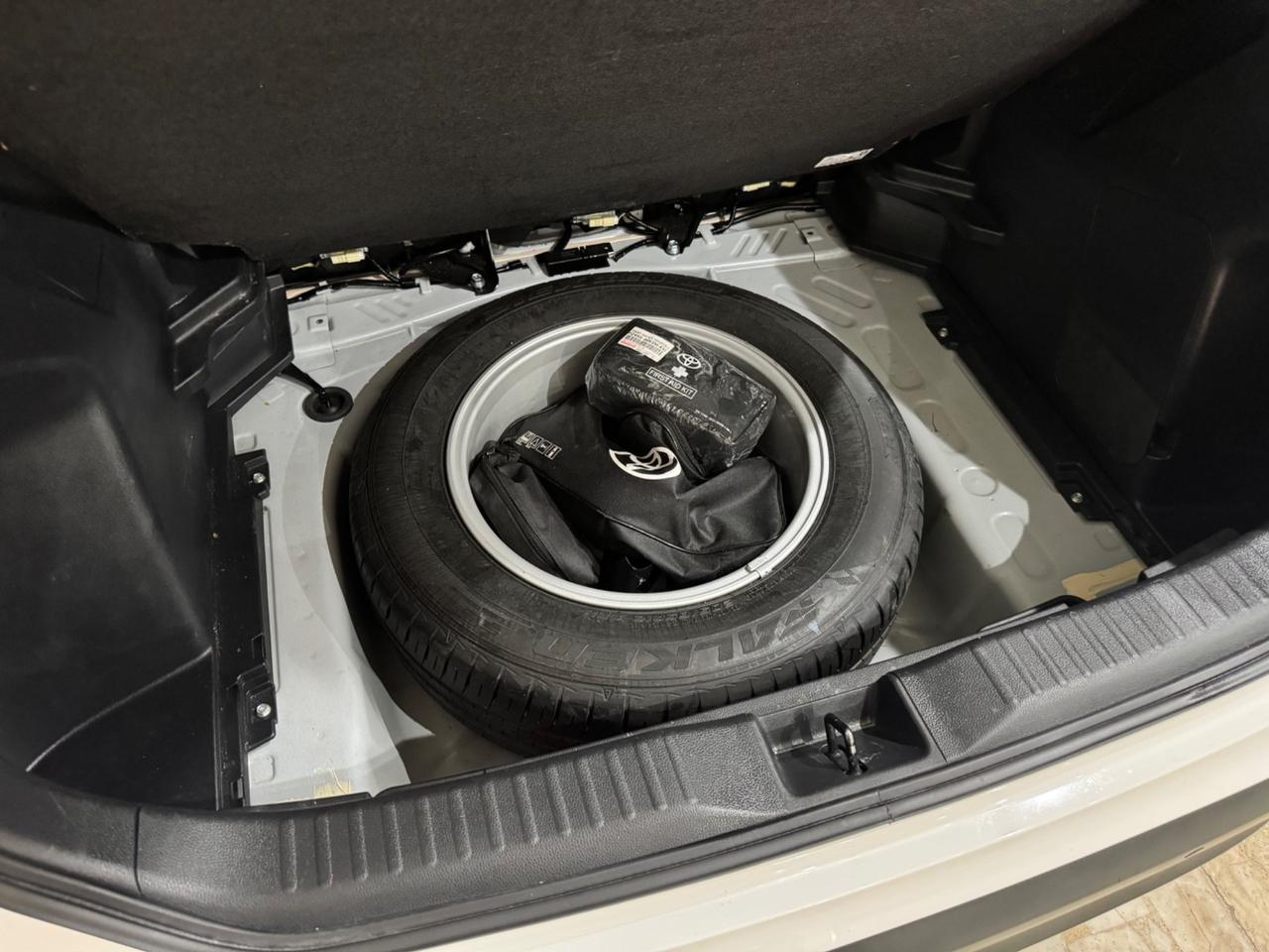 Toyota Yaris Cross 1.5 Hybrid 5p. E-CVT Business