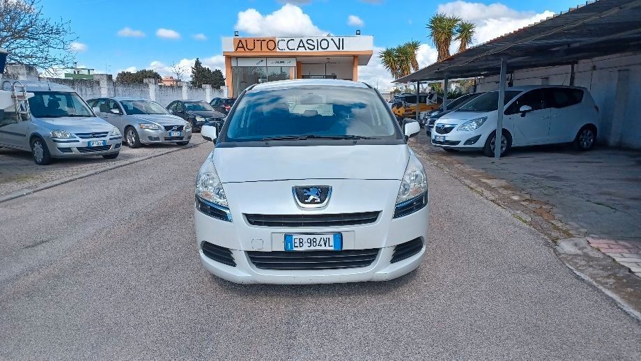 Peugeot 5008 1.6 HDi 110CV Tecno