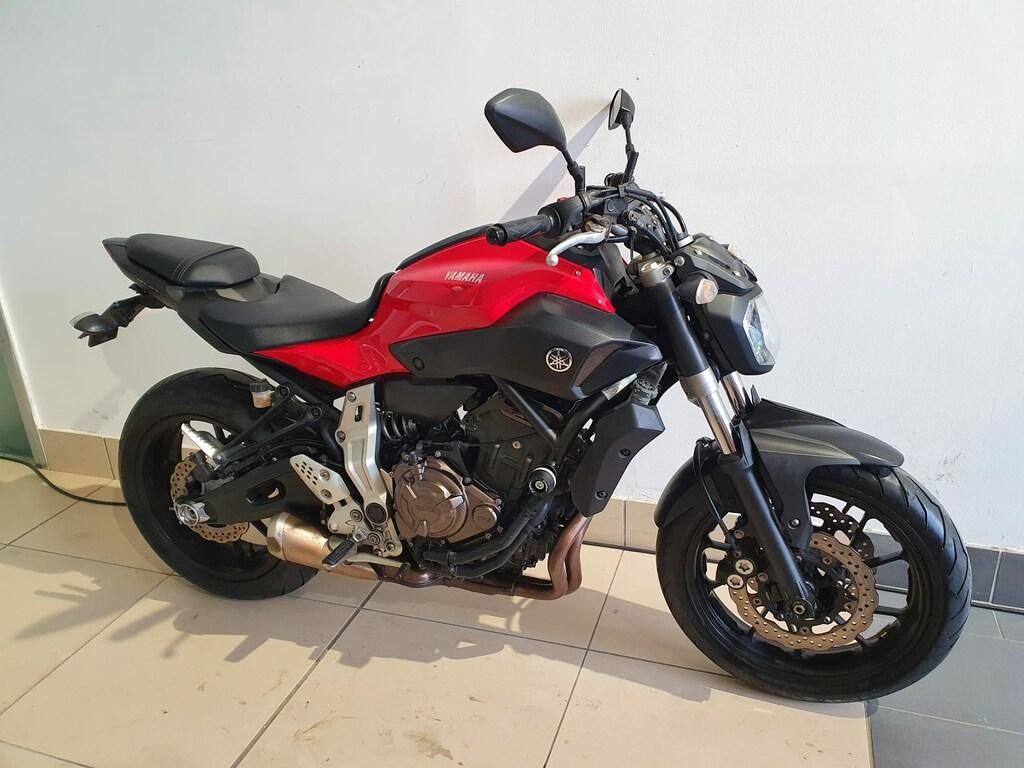 YAMAHA MT-07 690 MT-07 690