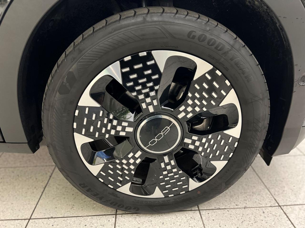 FIAT 600 IV 2023 1.2 hybrid La Prima - PRONTA CONSEGNA