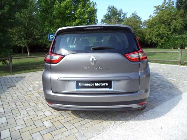 RENAULT Grand Scenic Blue dCi 120 CV Initiale Paris