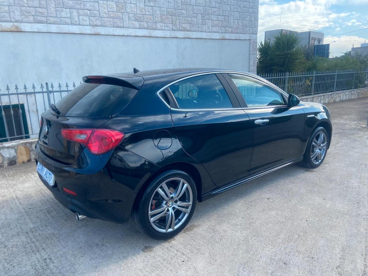 Alfa Romeo Giulietta 1.6 JTDm-2 105 CV Exclusive