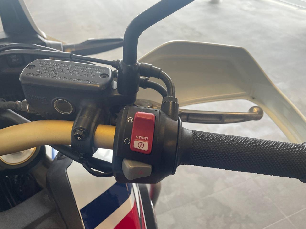 Honda Africa Twin - Africa Twin CRF 1000 Abs E3