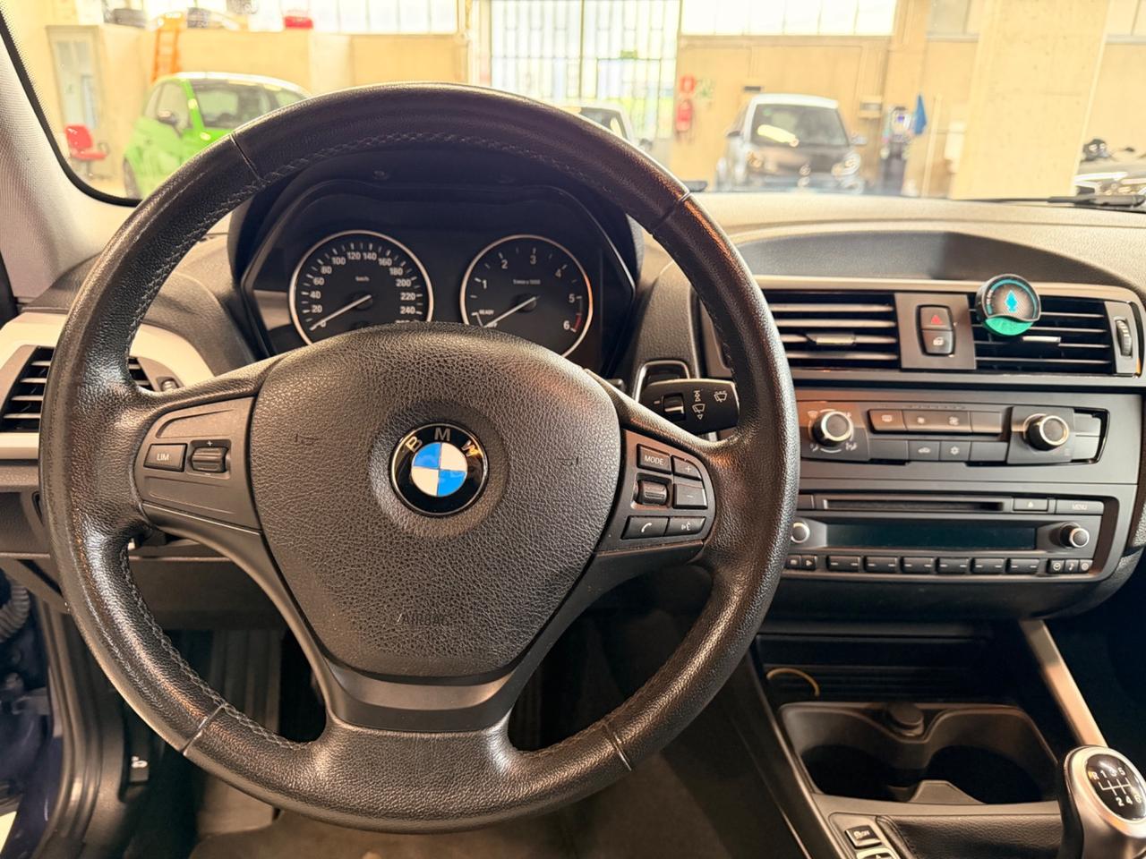 Bmw 116 116d 5p. Urban