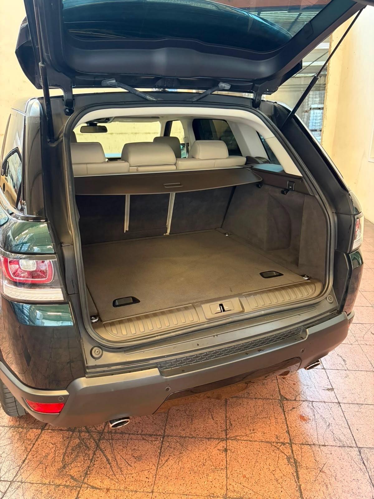 Land Rover Range Sport 3.0 TDV6 SE