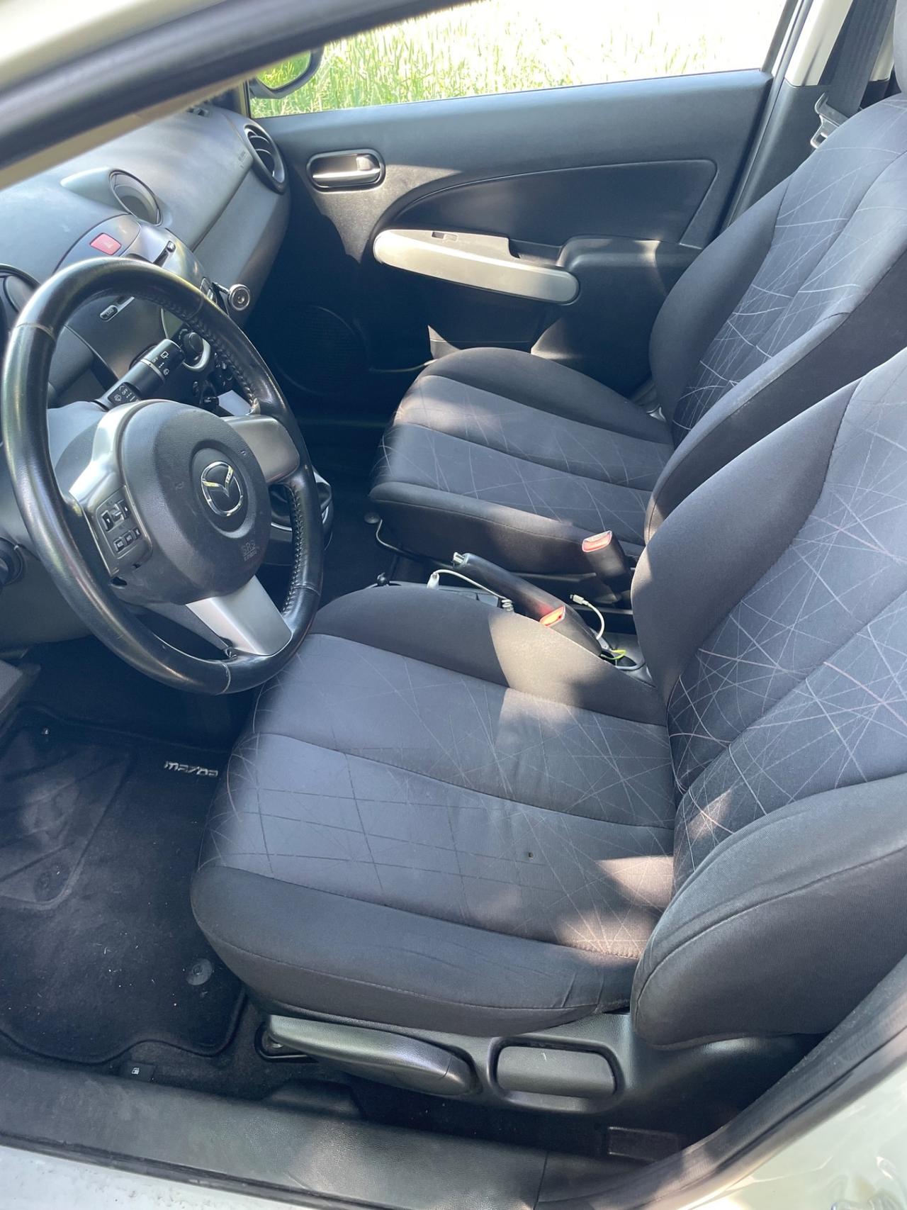 Mazda 2 Mazda2 1.3 16V 75CV 5p. Trendy