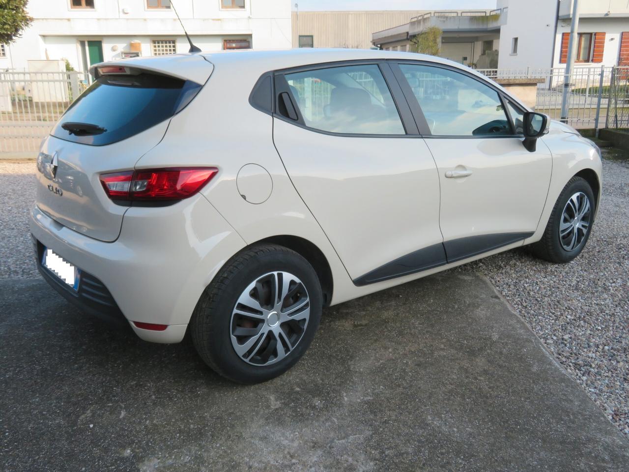 Renault Clio 1.2 75CV 5 porte Zen
