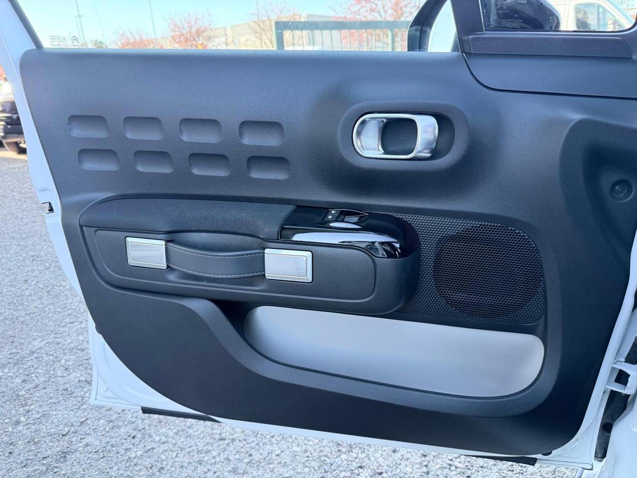 Citroen C3 1.2 puretech Shine s&s 83cv