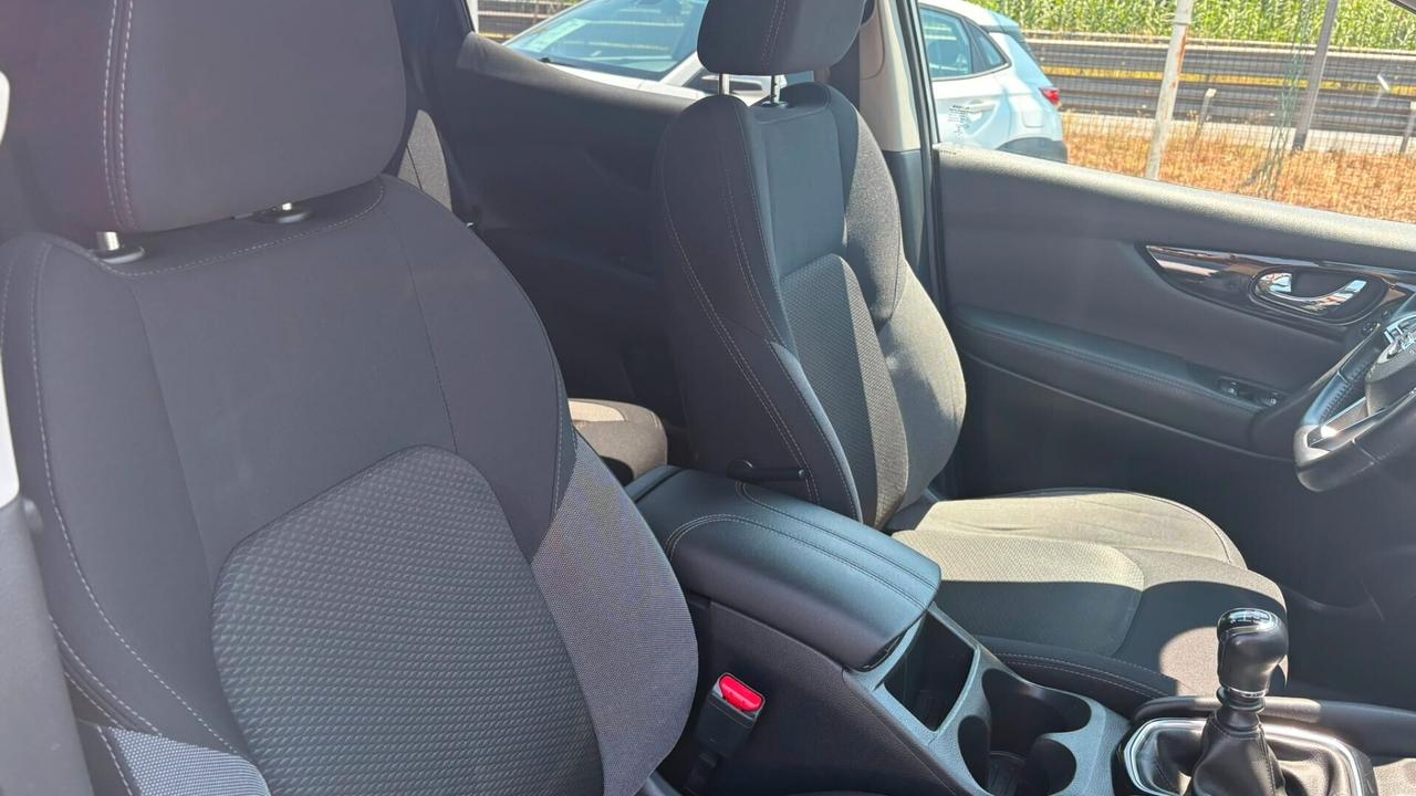 Nissan Qashqai 1.3 DIG-T 140 CV Tekna