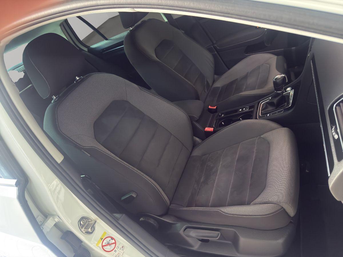 VOLKSWAGEN - Golf - 2.0 TDI 150CV DSG 5p. 4MOT. Highline BMT