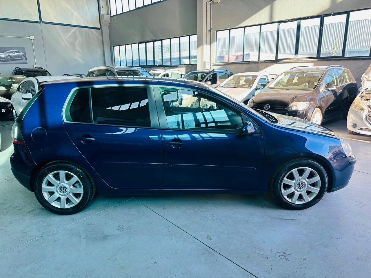 Volkswagen Golf 2.0 16V TDI 5p. Sportline