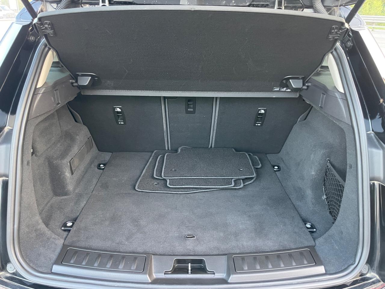 Land Rover Range Evoque 2.0D I4-L.Flw 150 CV AWD Auto SE