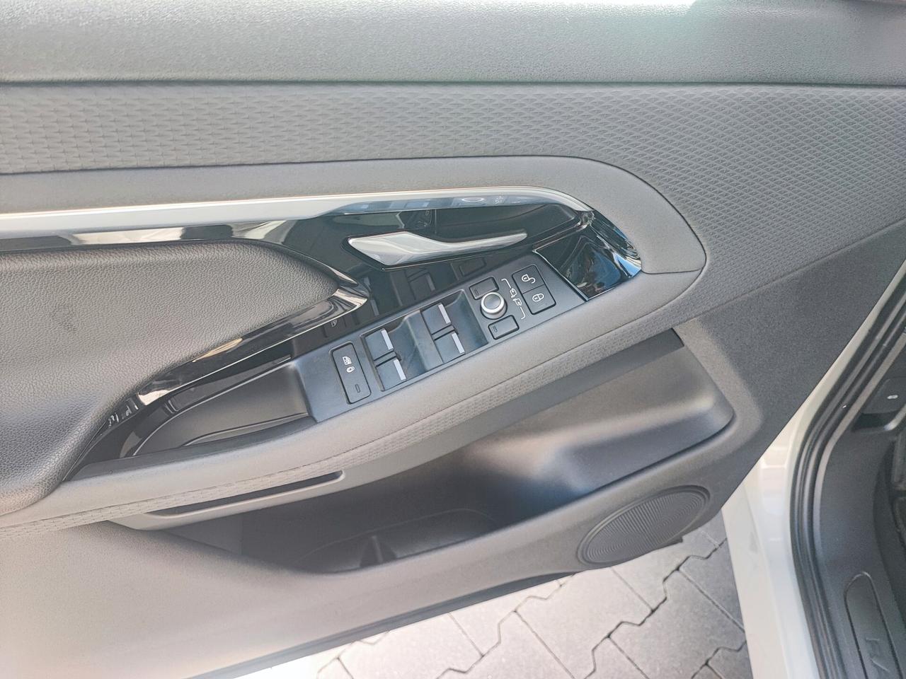 Land Rover Evoque 2.0D I4-L.Flw AWD-GAR3ANNI