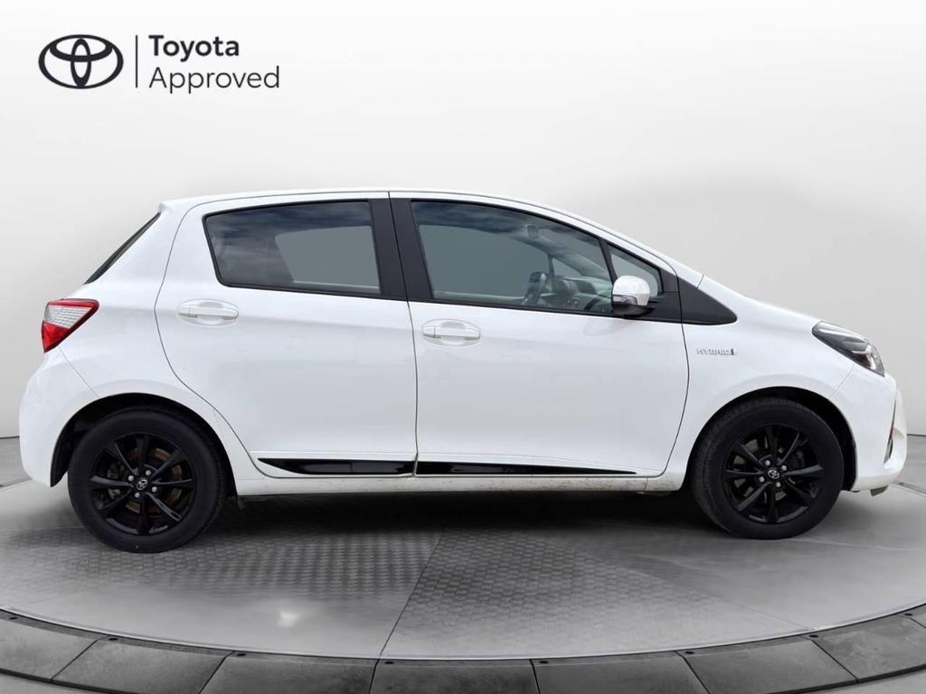 Toyota Yaris 5 Porte 1.5 VVT-i Hybrid Lounge Blue E-CVT