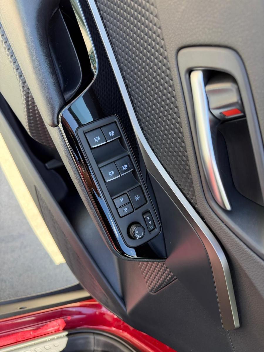 TOYOTA - C-HR - 1.8 Hybrid CVT Lounge