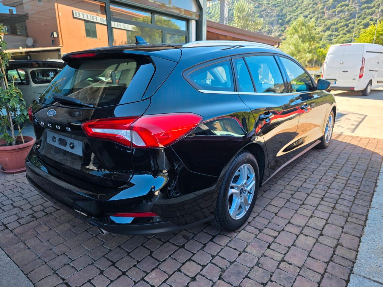 Ford Focus 1.5 tdci 120 CV automatico SW Business Co-Pilot