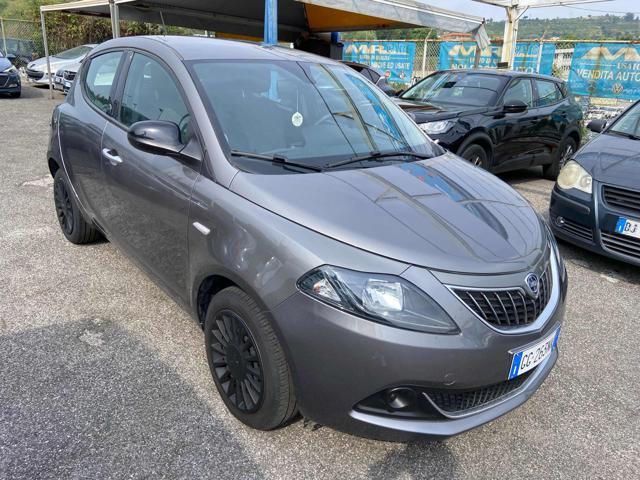 LANCIA Ypsilon 1.0 FireFly 5 porte S&S Hybrid Ecochic Silver