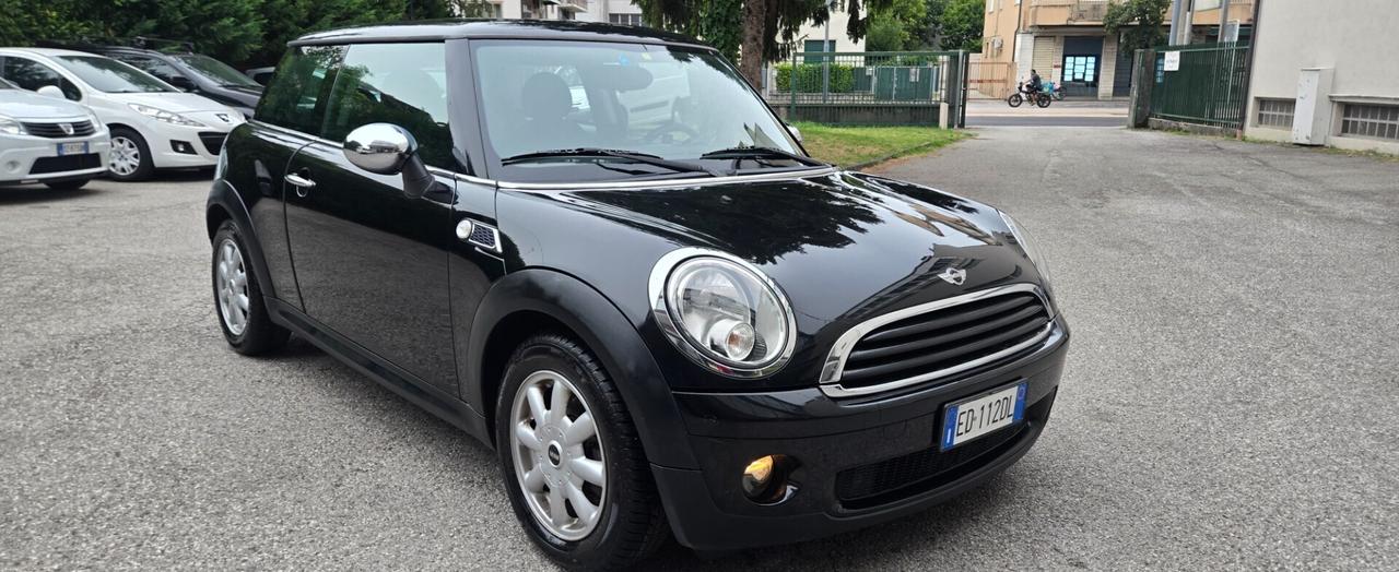Mini 1.6 16V One (55kW)