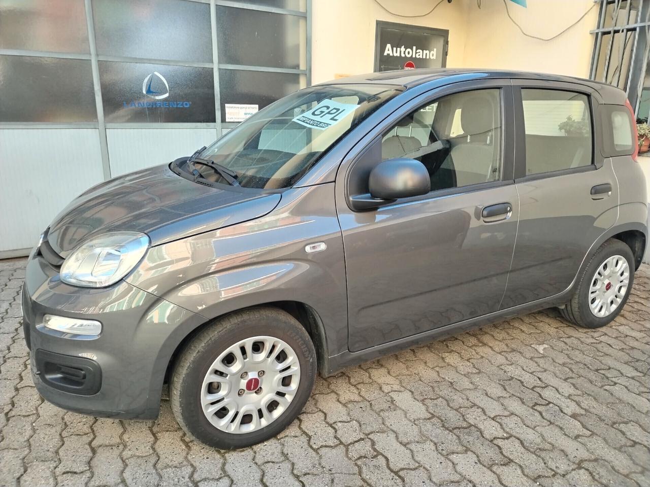 Fiat Panda 1.0 HYBRID con IMPIANTO GPL NUOVO