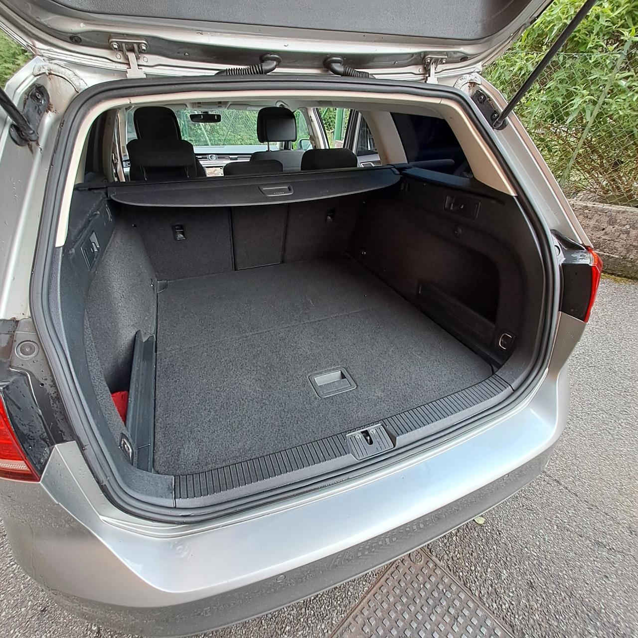 VW PASSAT 2.0TDI UNICO PROPRIETARIO - TENUTA BENE