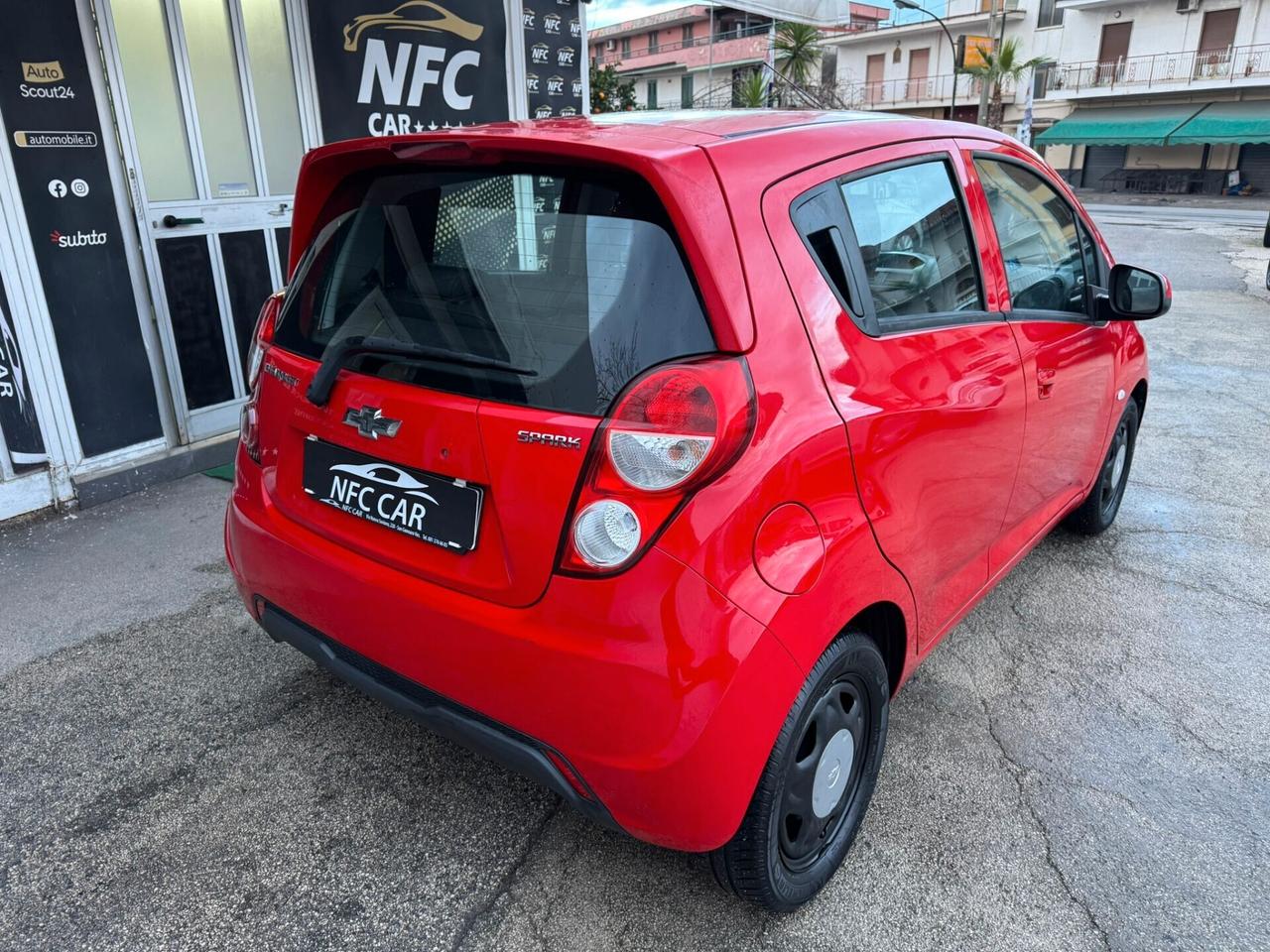 Chevrolet Spark 1.0 GPL Special Edition 'Bubble' MY'14