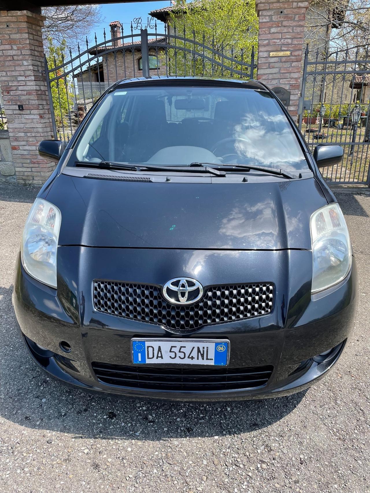 Toyota Yaris 1.3 5 porte Sol