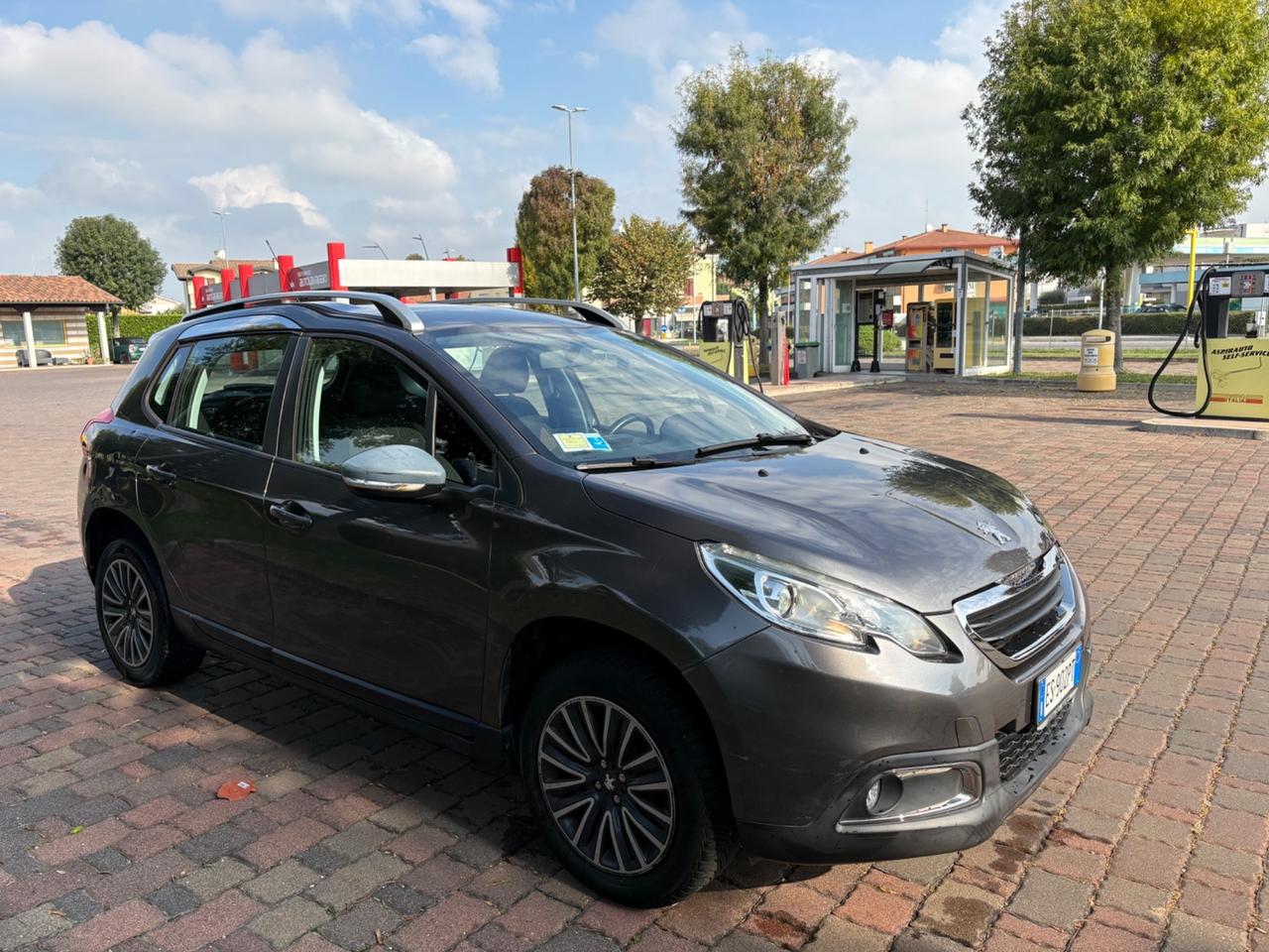 Peugeot 2008 1.2 VTi 82CV Allure